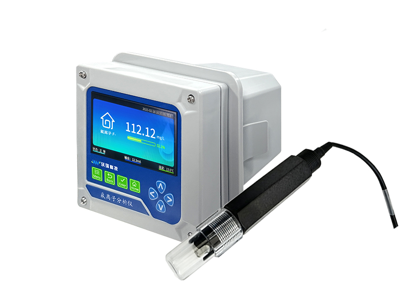 Online fluoride analyzer